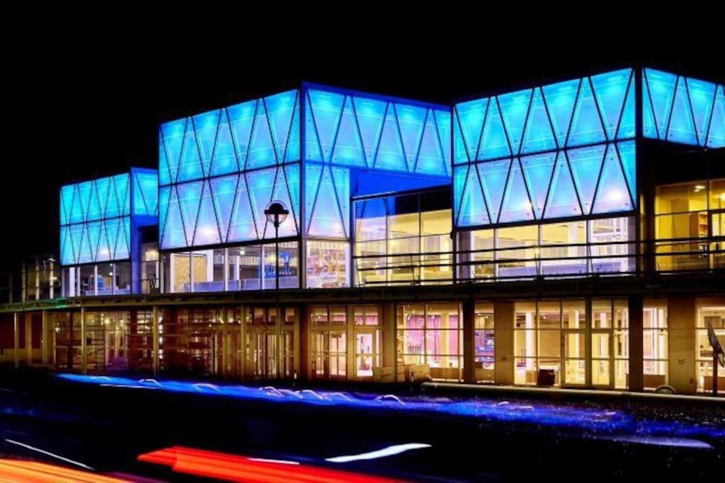170 M2 Stort Hus Taet Pa Centrum, Mch Og Boxen Herning Exterior foto